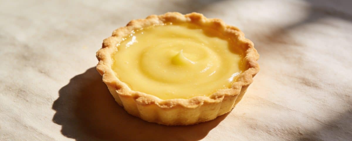 Cabillaud en croûte d'herbes fraîches : le poisson de printemps prêt en 20 minutes qui sent bon le jardin